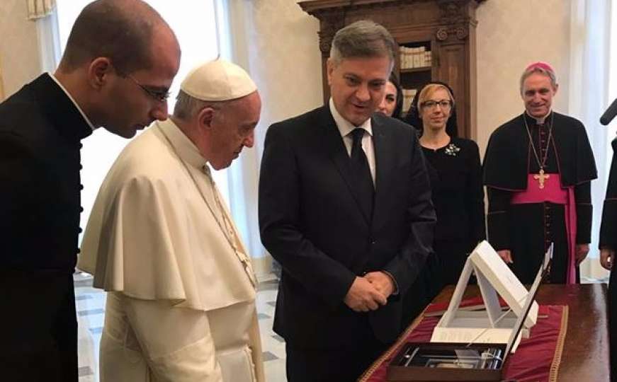 Papa Franjo primio Zvizdića:  Bosna i Hercegovina treba ići putem dijaloga